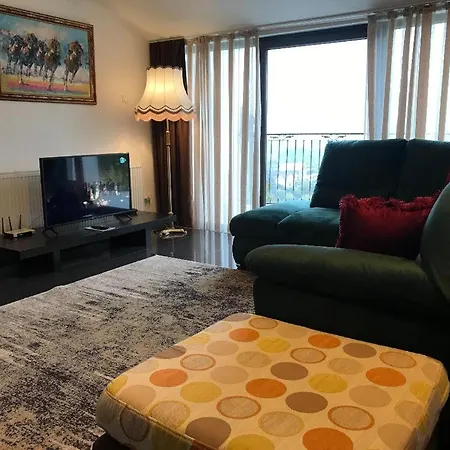 Calea Poienii Penthouse Apartman Brassó